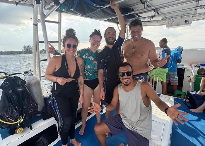 Casamaya & Diving Homestay *